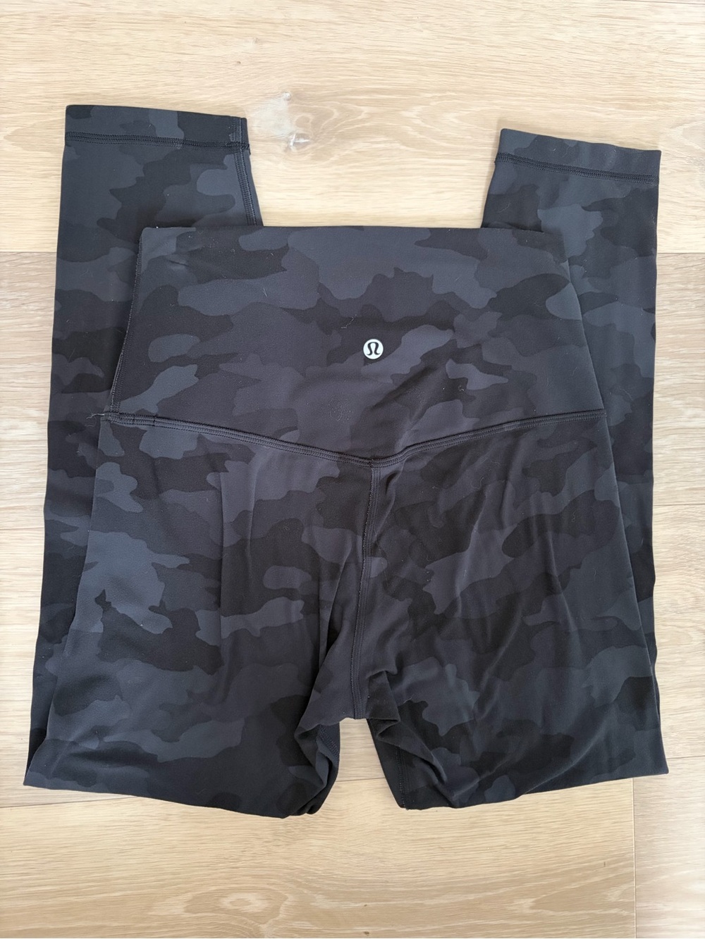Lululemon Black Gray Camo High Rise Leggings Size 6